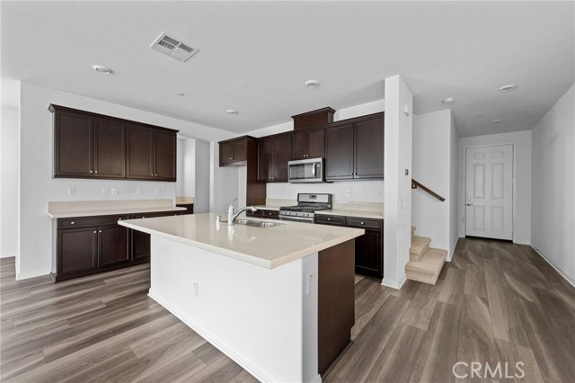 Detail Gallery Image 3 of 40 For 893 Harvest Ave, Upland,  CA 91786 - 3 Beds | 2/1 Baths