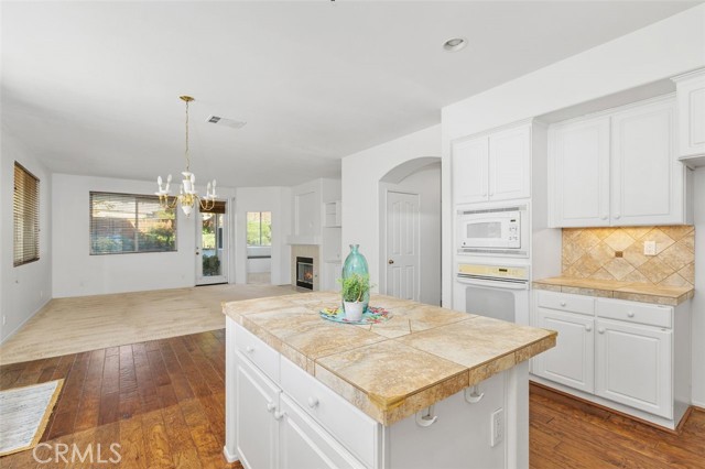 31090 Nassau Court, Temecula CA: https://media.crmls.org/medias/22a88362-8fb4-4c34-888e-835ef3b4e423.jpg