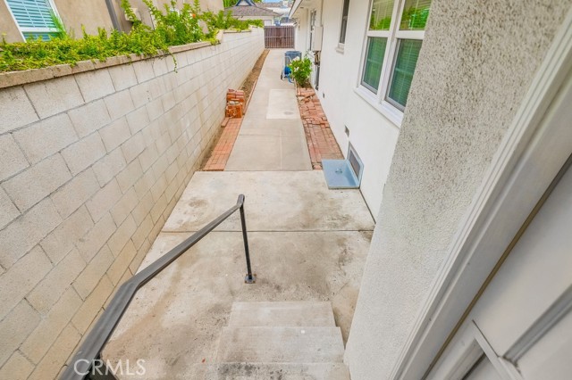 3900 Chestnut Avenue, Long Beach, California 90807, 3 Bedrooms Bedrooms, ,2 BathroomsBathrooms,Single Family Residence,For Sale,Chestnut,PW24159017