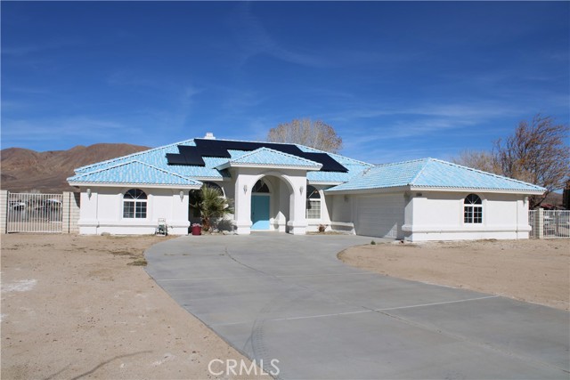 Detail Gallery Image 2 of 31 For 35824 Tumbleweed Cir, Newberry Springs,  CA 92365 - 3 Beds | 2 Baths