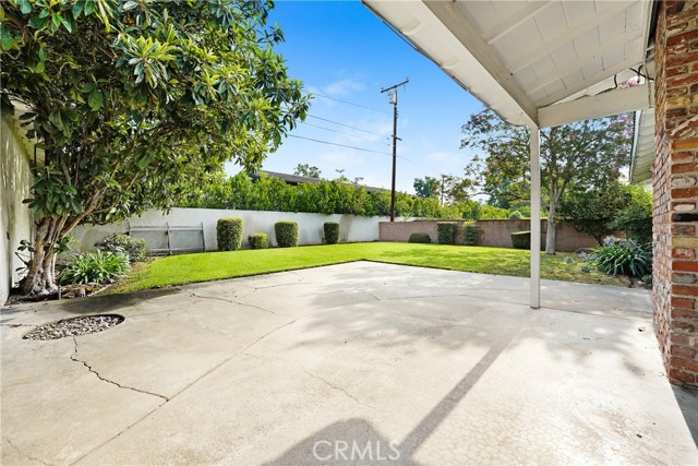 111 E Magna Vista Avenue, Arcadia CA: https://media.crmls.org/medias/22a97237-3fa0-45e1-8093-101b106a537c.jpg