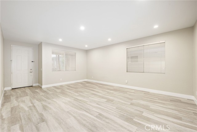 Detail Gallery Image 11 of 28 For 10 Lazurite, Rancho Santa Margarita,  CA 92688 - 4 Beds | 3 Baths