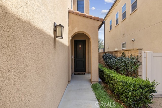 Detail Gallery Image 2 of 36 For 21710 Bene Dr, Saugus,  CA 91350 - 3 Beds | 2/1 Baths