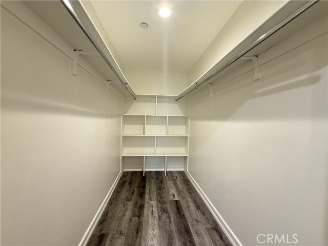 Detail Gallery Image 20 of 28 For 414 E Valencia Ave #111,  Burbank,  CA 91501 - 3 Beds | 3 Baths