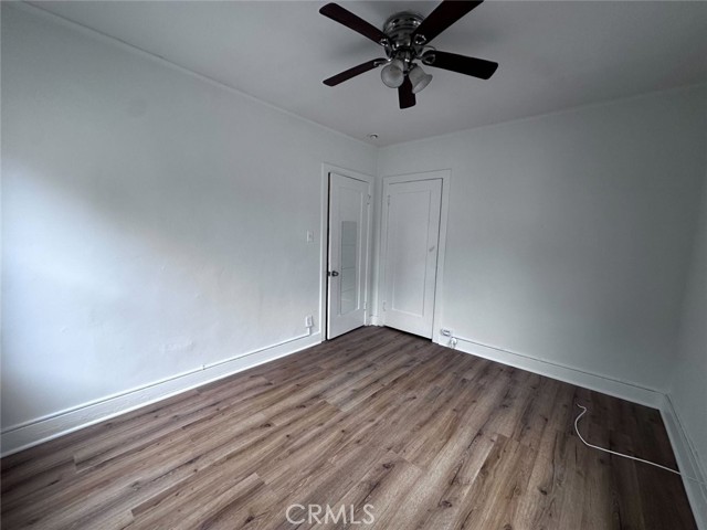 1805 W 35th Street, Los Angeles CA: https://media.crmls.org/medias/22aa841a-fe20-4f4e-9ace-9ee30485643a.jpg