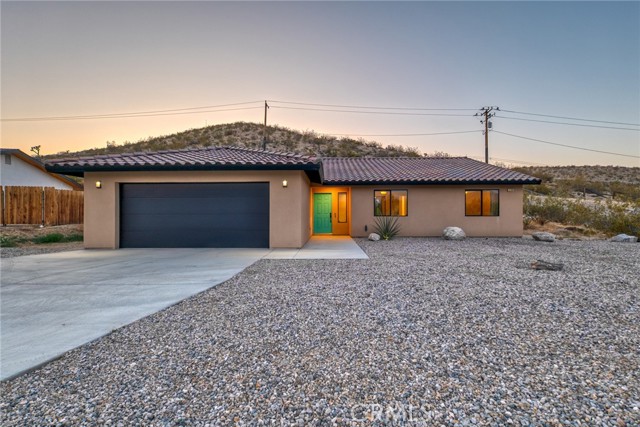 Detail Gallery Image 3 of 53 For 8244 Balsa Ave, Yucca Valley,  CA 92284 - 3 Beds | 2 Baths