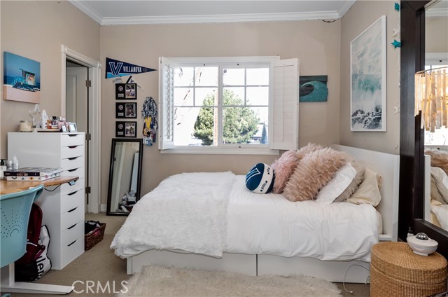 3619 Laurel Avenue, Manhattan Beach, California 90266, 4 Bedrooms Bedrooms, ,4 BathroomsBathrooms,Residential,Sold,Laurel,SB22045934