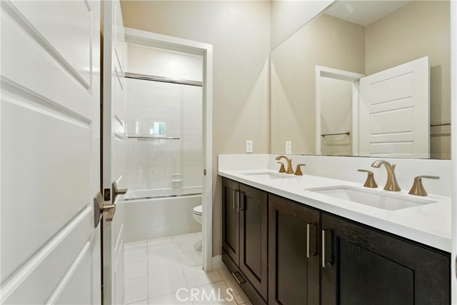 Detail Gallery Image 19 of 30 For 186 Stellar, Irvine,  CA 92618 - 4 Beds | 3/1 Baths