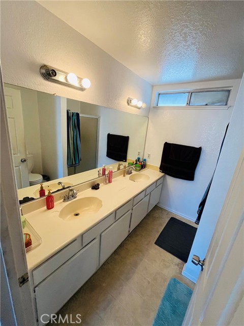 Detail Gallery Image 19 of 30 For 11559 Parakeet Ct, Moreno Valley,  CA 92557 - 4 Beds | 2/1 Baths