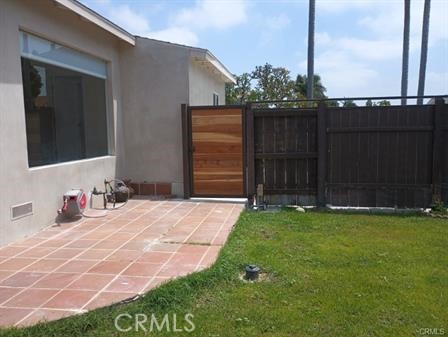 Front Image Thumbnail for CRSR26016153