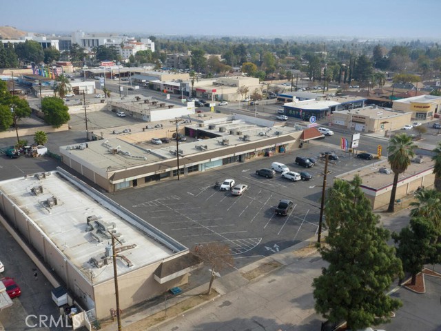 204 E Highland Avenue, San Bernardino, California 92404, ,Commercial Sale,For Sale,204 E Highland Avenue,CRIV22248727