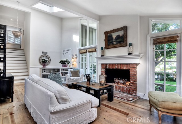 Detail Gallery Image 8 of 34 For 1877 Port Taggart Pl, Newport Beach,  CA 92660 - 5 Beds | 3/1 Baths