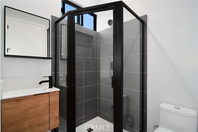 Detail Gallery Image 44 of 47 For 10947 Lurline Ave, Chatsworth,  CA 91311 - 5 Beds | 4 Baths