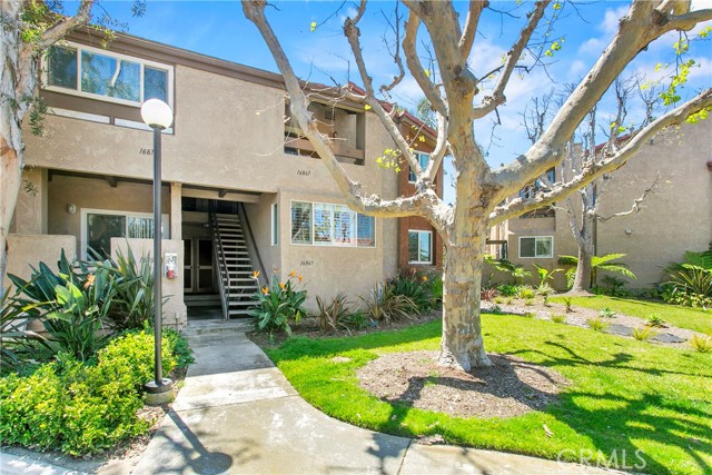 Detail Gallery Image 1 of 18 For 16865 Bluewater Ln #18,  Huntington Beach,  CA 92649 - 1 Beds | 1 Baths