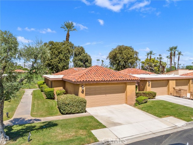 Detail Gallery Image 1 of 37 For 66 Sunrise Dr, Rancho Mirage,  CA 92270 - 2 Beds | 2 Baths