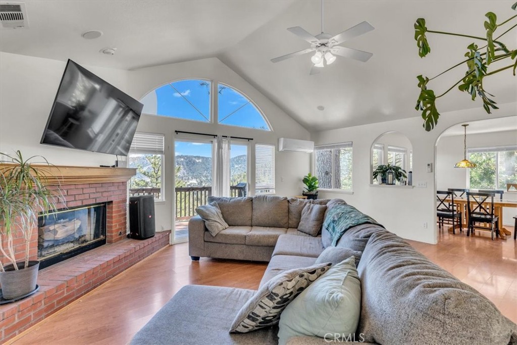 22B017Fa 13E1 4439 Be47 E02255C0A560 23866 Lakeview Drive, Crestline, Ca 92325 &Lt;Span Style='BackgroundColor:transparent;Padding:0Px;'&Gt; &Lt;Small&Gt; &Lt;I&Gt; &Lt;/I&Gt; &Lt;/Small&Gt;&Lt;/Span&Gt;