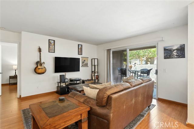 200 E Alessandro Boulevard, Riverside CA: https://media.crmls.org/medias/22b158a6-9270-447c-a87f-846839fa3f8d.jpg