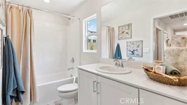 26185 Moorpark Court, Corona CA: https://media.crmls.org/medias/22b172e5-c78c-45dc-ba15-45be69e93d94.jpg
