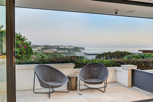 Detail Gallery Image 8 of 33 For 17 Monarch Bay, Dana Point,  CA 92629 - 4 Beds | 3/1 Baths