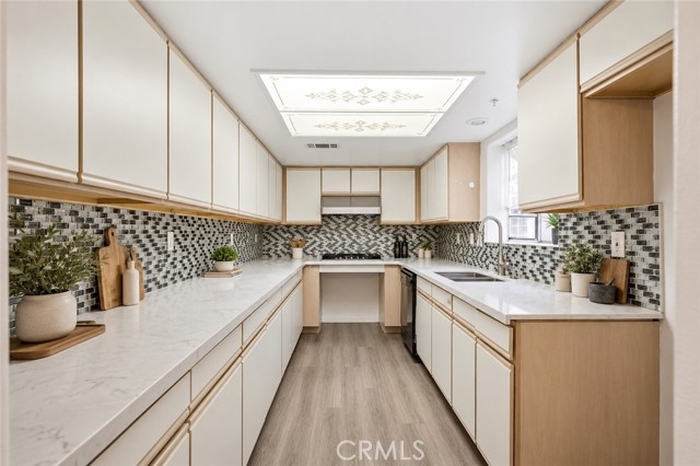 1230 Elm Avenue, G photo 8