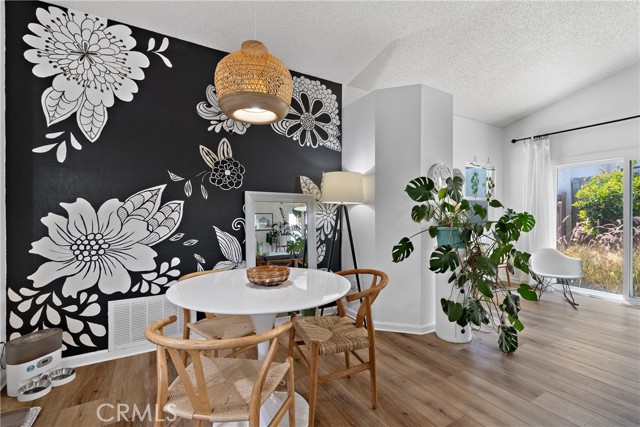 27781 Spring Meadow Court, Menifee CA: https://media.crmls.org/medias/22b38248-8988-449e-9e65-1fb45fccfa59.jpg