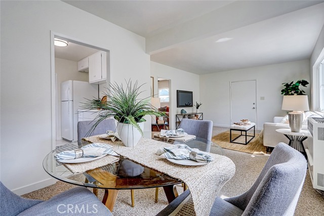 426 S Broadway, Redondo Beach CA: https://media.crmls.org/medias/22b3889e-1314-4c8f-8f4c-9c2eb1e07c23.jpg