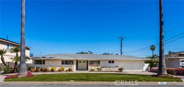 Detail Gallery Image 1 of 29 For 1209 W Connecticut Ave, Anaheim,  CA 92801 - 3 Beds | 2 Baths
