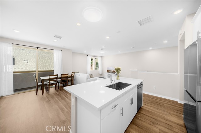Detail Gallery Image 9 of 41 For 259 Pin Ln, Covina,  CA 91722 - 3 Beds | 3 Baths