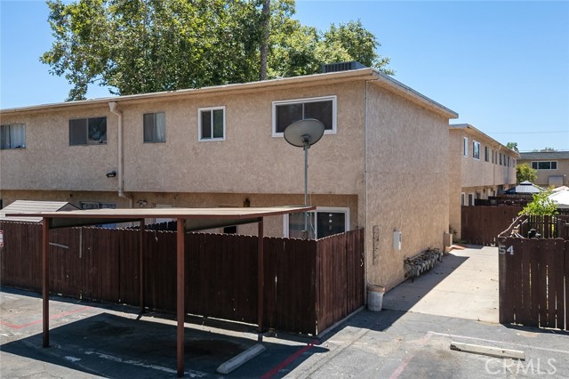 17061 Roscoe Boulevard, Northridge CA: https://media.crmls.org/medias/22b58ebd-04bf-4dc2-bf30-d472ef0a0abe.jpg