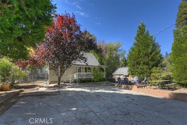 396 Log, Crestline, CA 92325