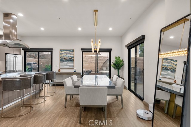 Detail Gallery Image 13 of 37 For 18703 Redwing St, Tarzana,  CA 91356 - 3 Beds | 2/1 Baths