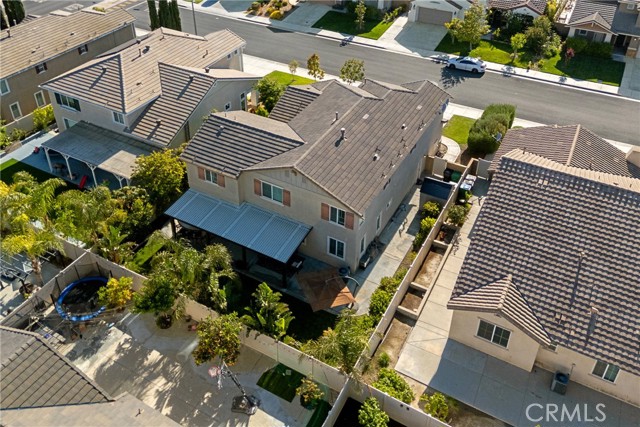 7462 Silver Saddle Court, Eastvale CA: https://media.crmls.org/medias/22b75484-3d17-4084-ac8b-dc9649aee812.jpg