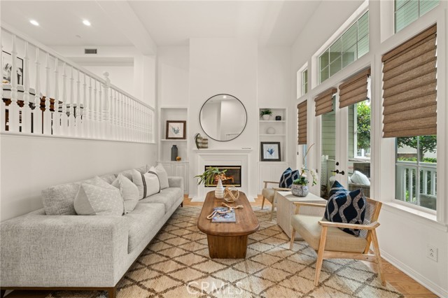 6281 Pacific Pointe Drive, Huntington Beach CA: https://media.crmls.org/medias/22b7ce1f-c0de-43fe-ae89-a1f0cfff4208.jpg