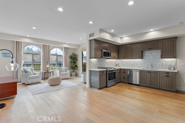 Detail Gallery Image 1 of 21 For 627 Deep Valley Dr #114,  Rolling Hills Estates,  CA 90274 - 1 Beds | 1 Baths