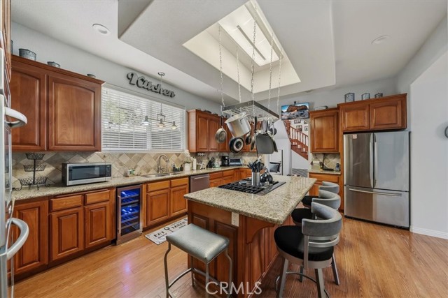 Detail Gallery Image 15 of 44 For 27312 Little Bear, Lake Arrowhead,  CA 92317 - 4 Beds | 4/1 Baths