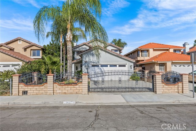 1629 Glenview Drive, Perris CA: https://media.crmls.org/medias/22b9de05-2ffa-4bfb-b4d5-3416eab9c2f9.jpg