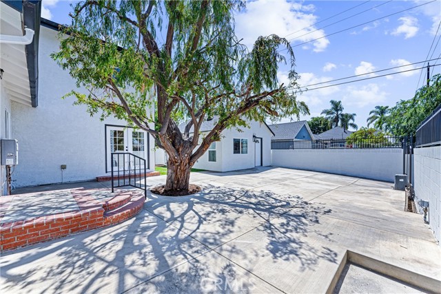 Detail Gallery Image 30 of 50 For 1866 W 42nd St, Los Angeles,  CA 90062 - 4 Beds | 4/1 Baths