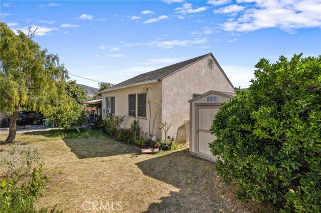214 S Ojai Street, Santa Paula CA: https://media.crmls.org/medias/22baff37-791c-4f24-871b-b9f5ab6abbac.jpg
