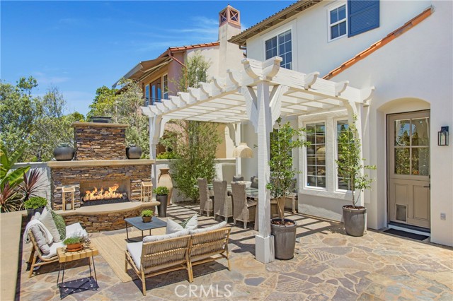 33 Renata, Newport Coast CA: https://media.crmls.org/medias/22bb453f-bc95-4901-a1df-4434a7938961.jpg