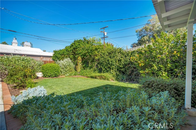 Detail Gallery Image 23 of 30 For 5239 Comercio Ave, Woodland Hills,  CA 91364 - 2 Beds | 1 Baths