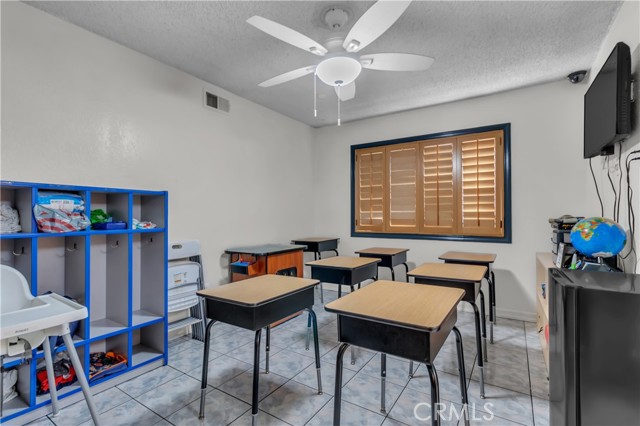 Detail Gallery Image 24 of 47 For 1324 E Turmont, Carson,  CA 90746 - 4 Beds | 3 Baths