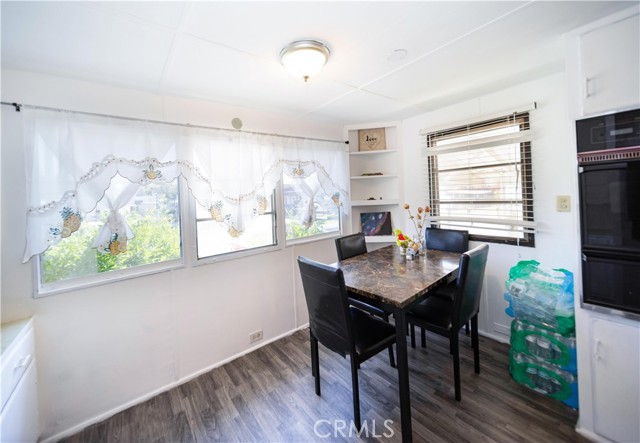25521 Lincoln Avenue, Hemet CA: https://media.crmls.org/medias/22bc0b9c-f92a-41cb-8450-6c71674d7dcd.jpg