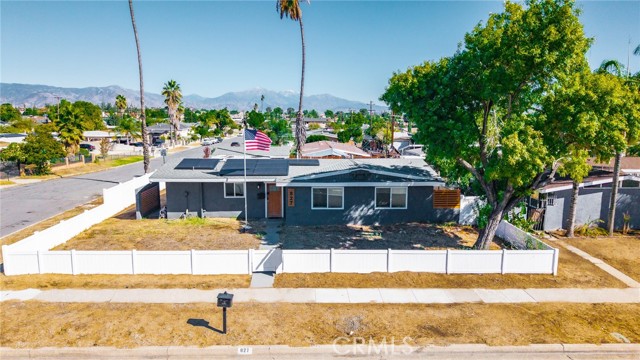 Detail Gallery Image 3 of 60 For 827 S Riverside, Rialto,  CA 92376 - 4 Beds | 2 Baths