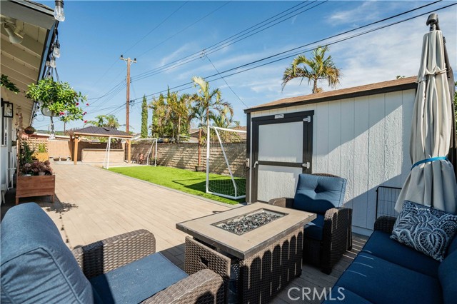 Image 14 of 21 For 492 Graham  