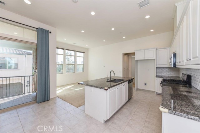 Detail Gallery Image 3 of 36 For 148 Parkwood, Irvine,  CA 92620 - 3 Beds | 2 Baths