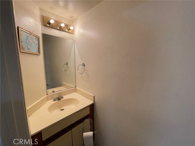 Detail Gallery Image 19 of 22 For 1575 S Reservoir St #H,  Pomona,  CA 91766 - 3 Beds | 3 Baths