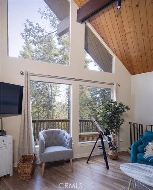 517 Brentwood, Lake Arrowhead, CA 92352