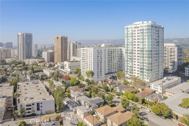 Detail Gallery Image 18 of 19 For 10372 Ashton Ave, Los Angeles,  CA 90024 - 2 Beds | 4 Baths