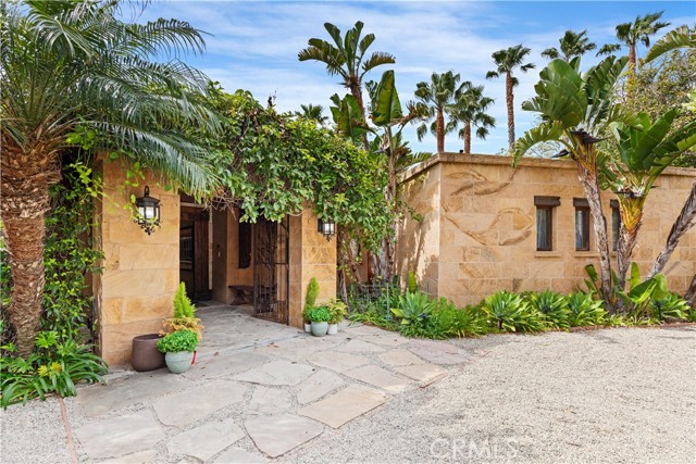 Detail Gallery Image 11 of 61 For 27409 Pacific Coast Hwy, Malibu,  CA 90265 - 4 Beds | 4 Baths