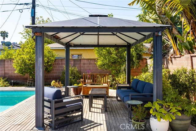 1006 W Pioneer Drive, Anaheim CA: https://media.crmls.org/medias/22bfe6b5-28b9-4bb7-9241-7e81a1c884d4.jpg